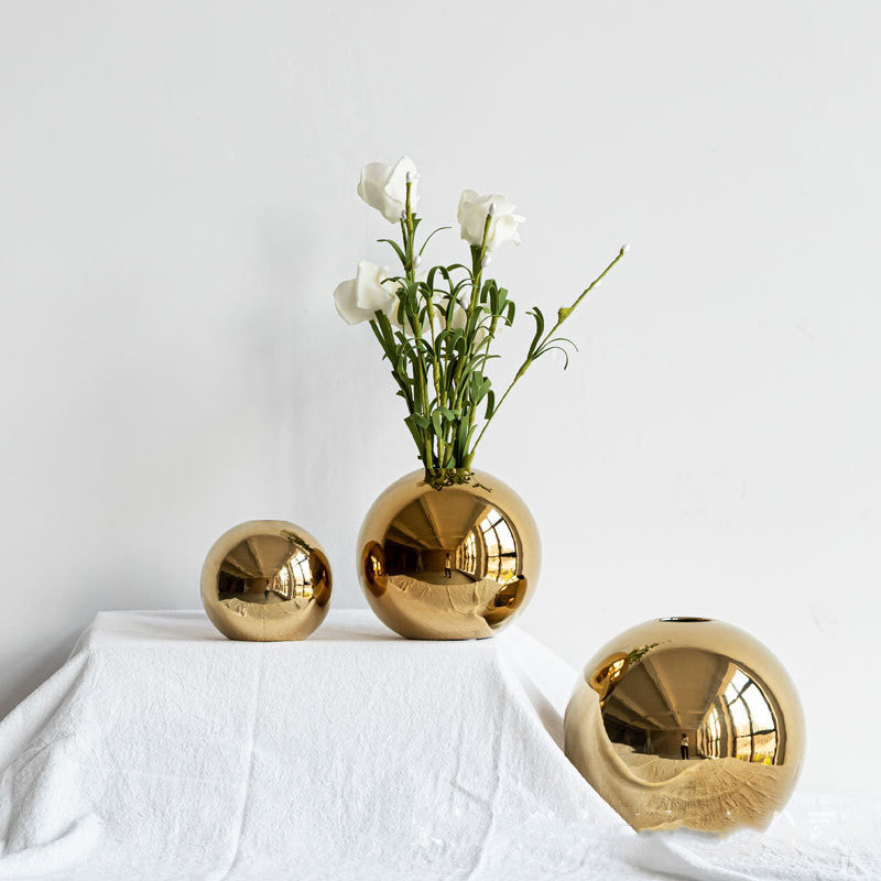 Modern Gold Ceramic Sphere Vase – Luxury Home Decor Accent