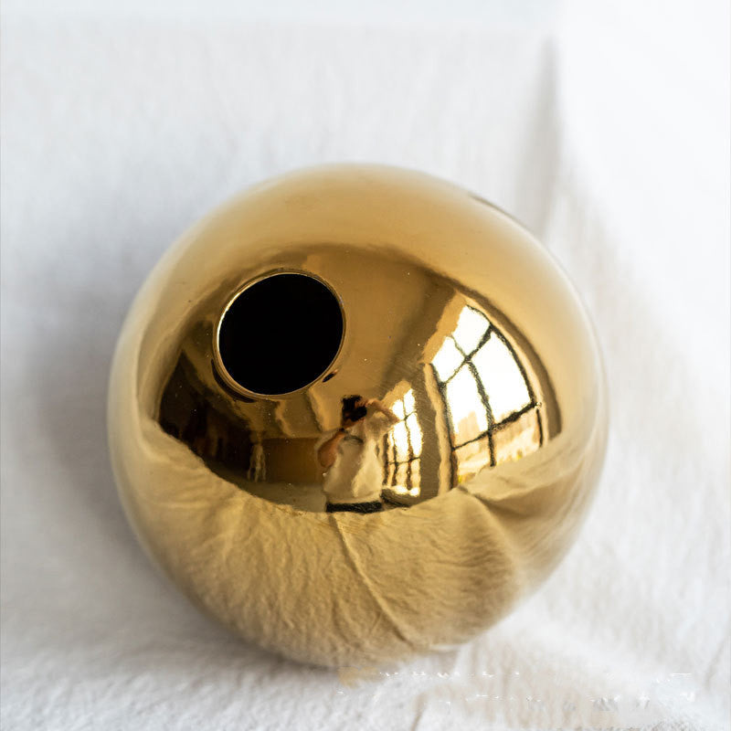 Modern Gold Ceramic Sphere Vase – Luxury Home Decor Accent