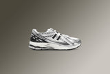 1906R - Silver Metallic/Black/Sea Salt
