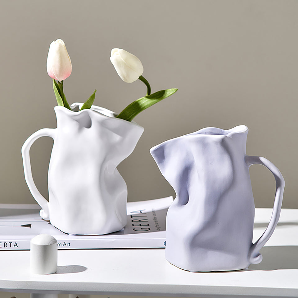 Modern Pleated Ceramic Vase – Nordic Luxury Decor with Tulips
