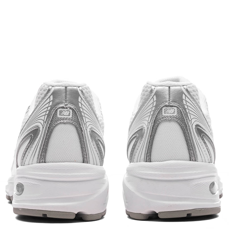 740 - White/Silver Metallic/Reflection