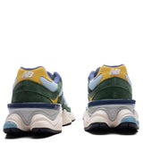 9060 - Dark Alpine Green/Frosted Glass