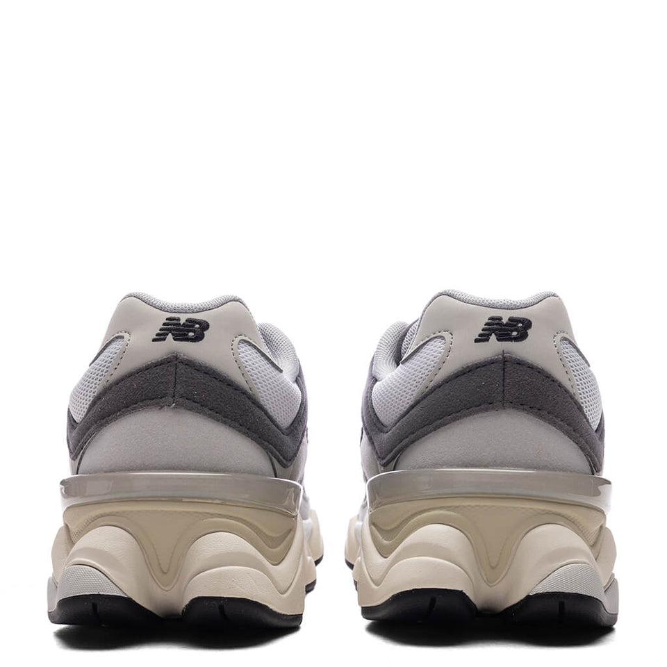 9060 (GS) - Raincloud/Castlerock
