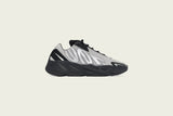 Yeezy 700 MNVN - Metallic
