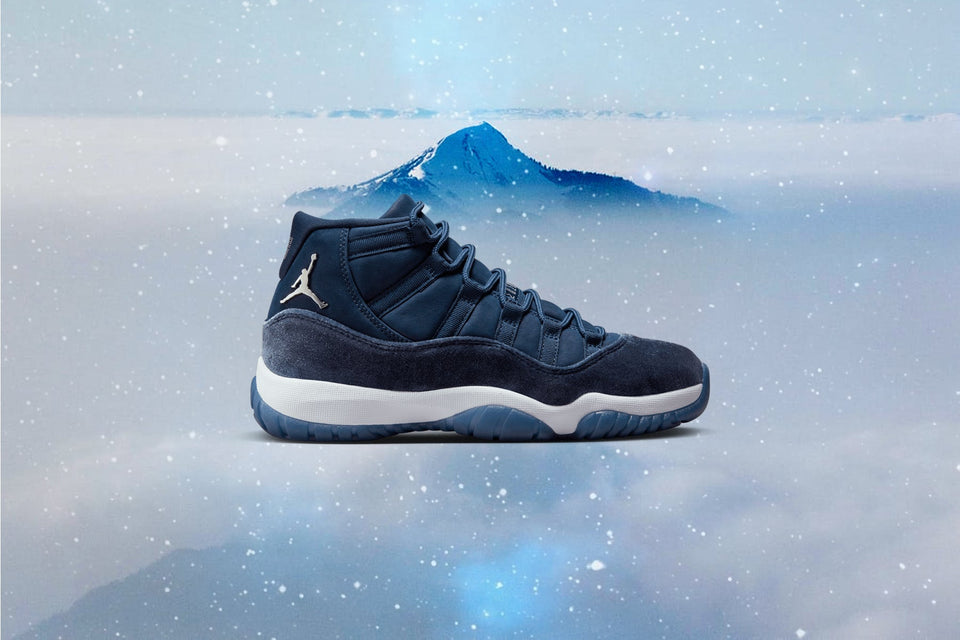 Women's Air Jordan 11 Retro - Midnight Navy/Metallic Silver/White