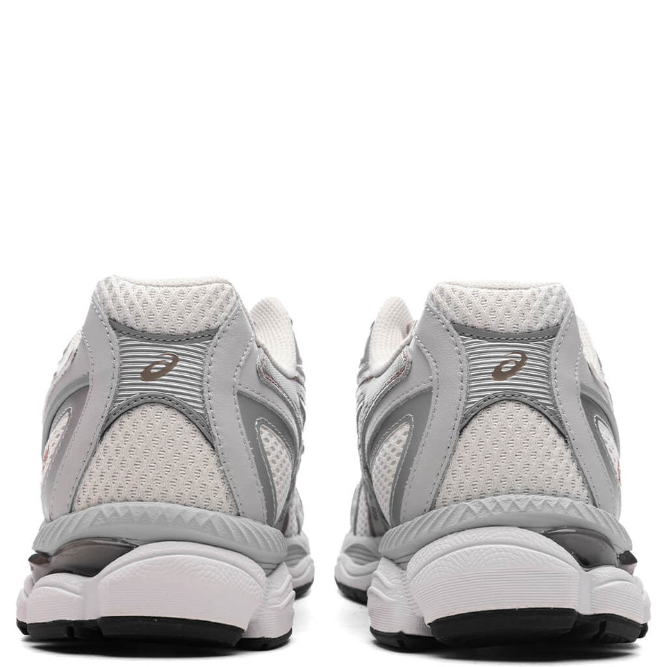 Gel-NYC 2055 - Cream/Pure Silver