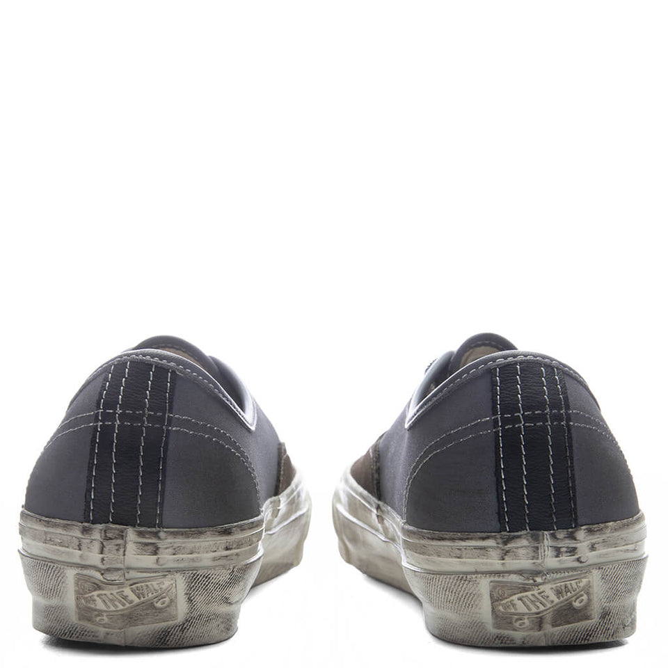 Premium LX Authentic 44 Aged - Coal/Steel