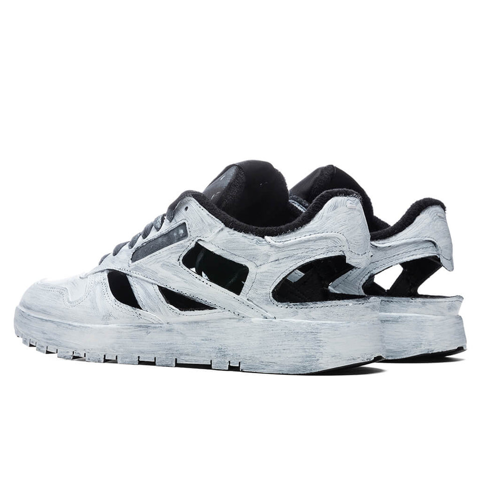 Maison Margiela x Reebok Décortiqué’- Handpainted