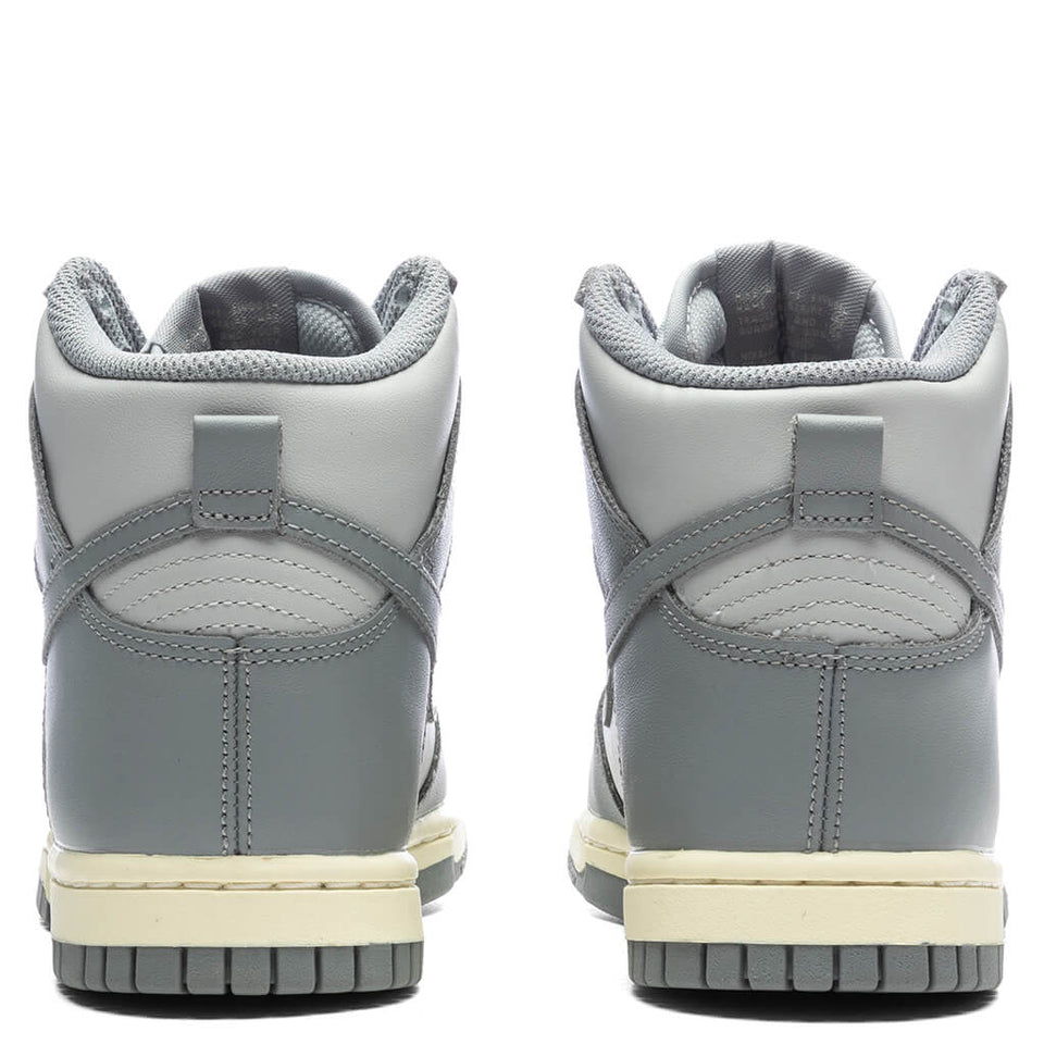 Women's Dunk High - Grey Fog/Particle Grey/Cashmere