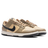 Women's Dunk Low - Dark Driftwood/Black/Sail