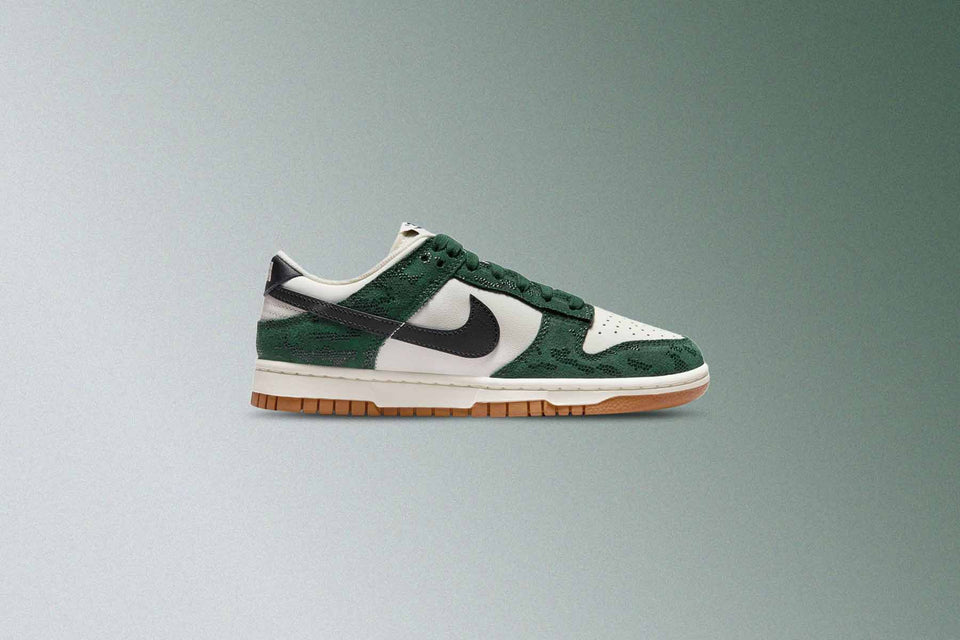 Women's Dunk Low 'Green Snake' - Pro Green/Black/Sail