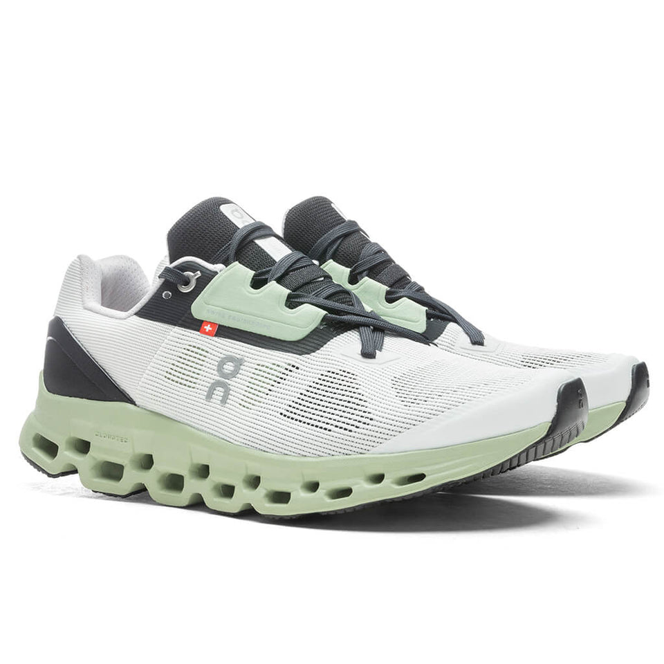 Women's Cloudstratus - White/Black
