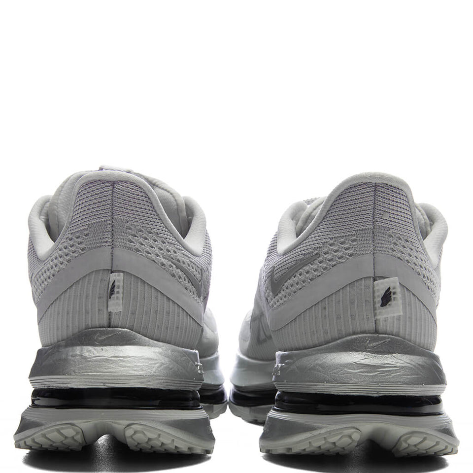 Pegasus Premium - Photon Dust/Metallic Silver/Black