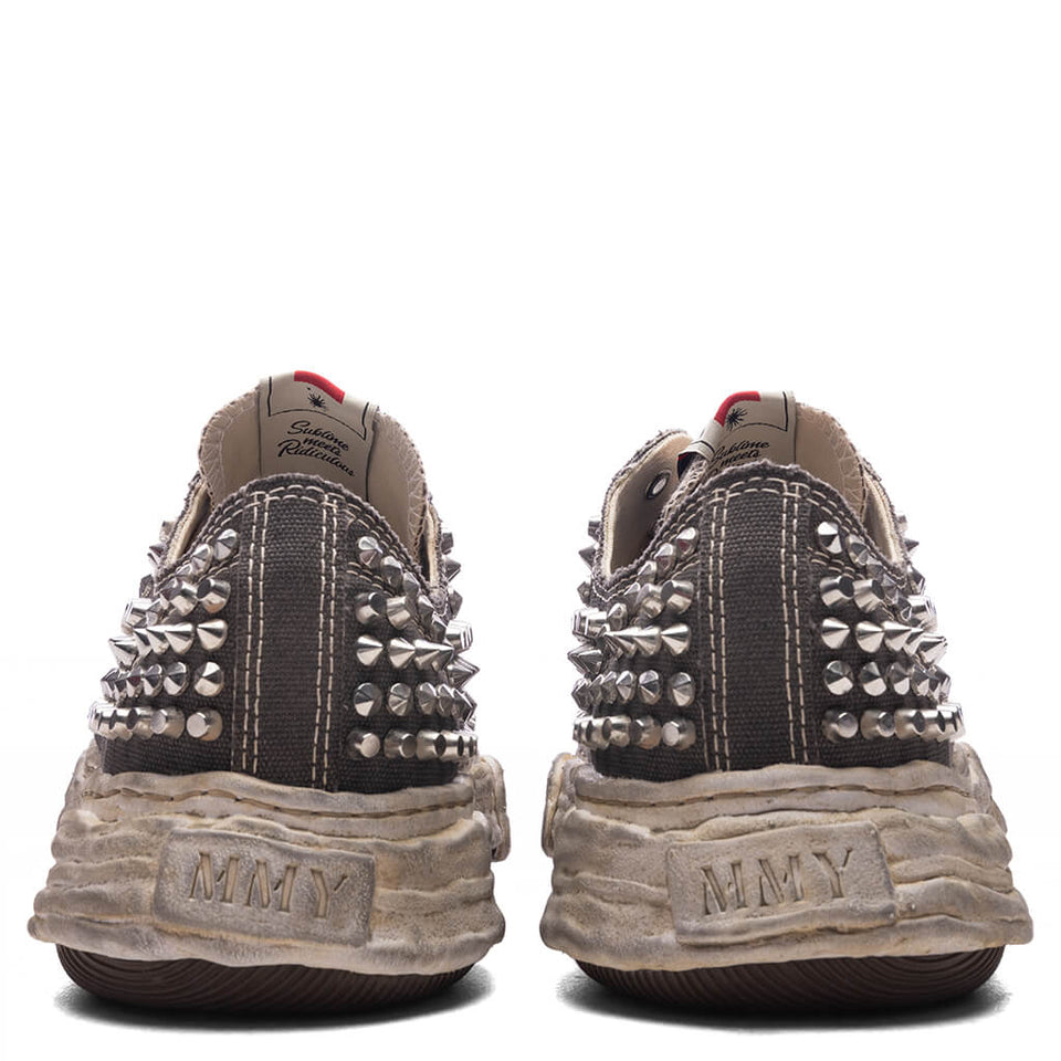 Peterson 23 Studded Low OG Sole - Grey