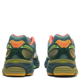 Saucony x Starcow Progrid Omni 9 - Green/Orange