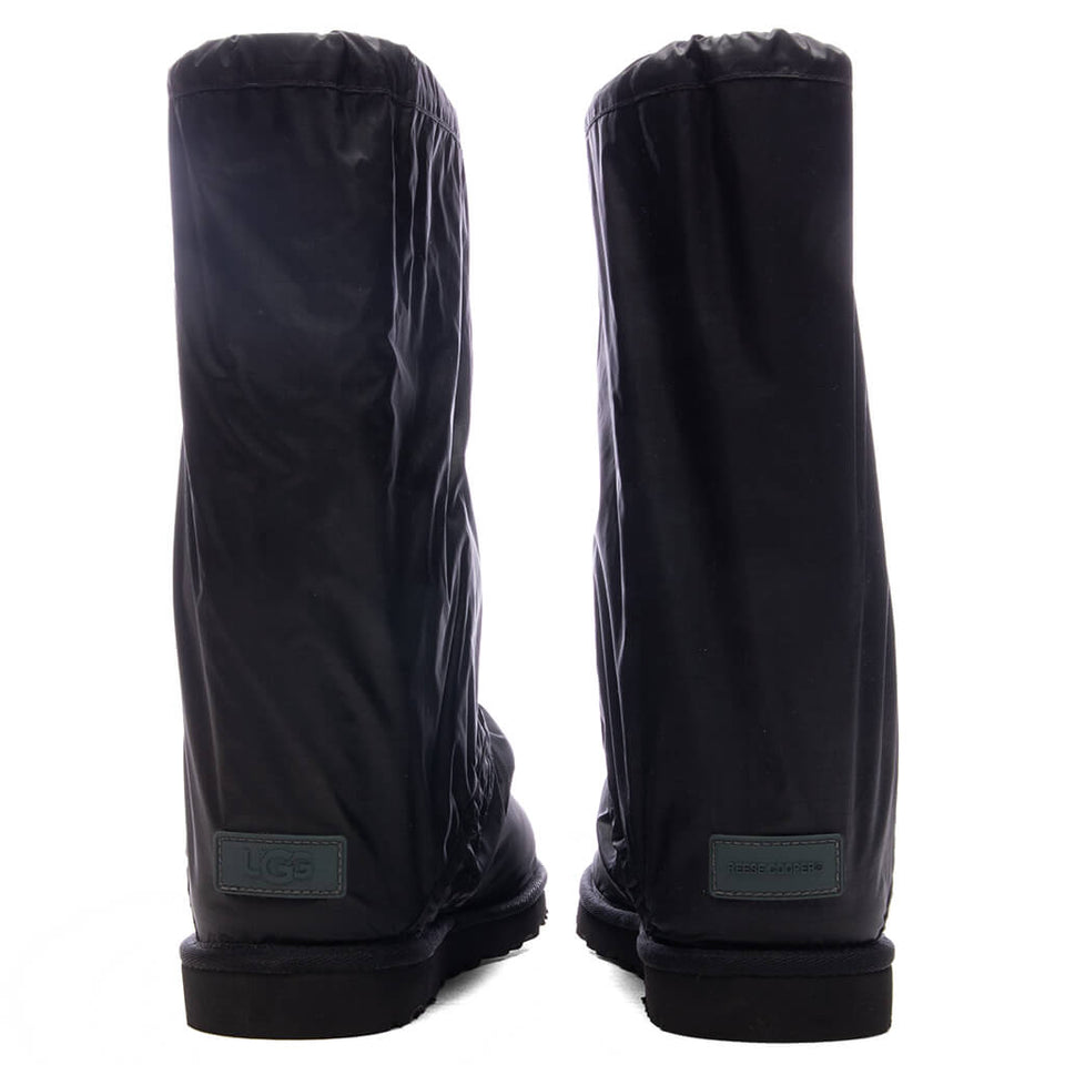UGG x Reese Cooper Classic Mini - Black/Black