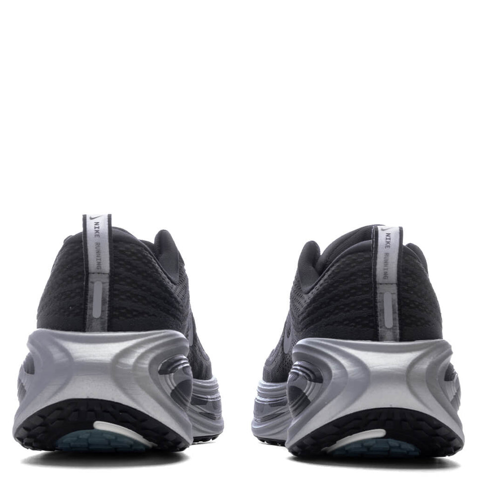 Vomero Plus - Anthracite/Reflect Silver/Cannon