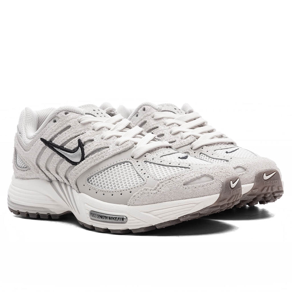 Women's Air Pegasus 2005 - Phantom/Metallic Silver/Light Bone/Black