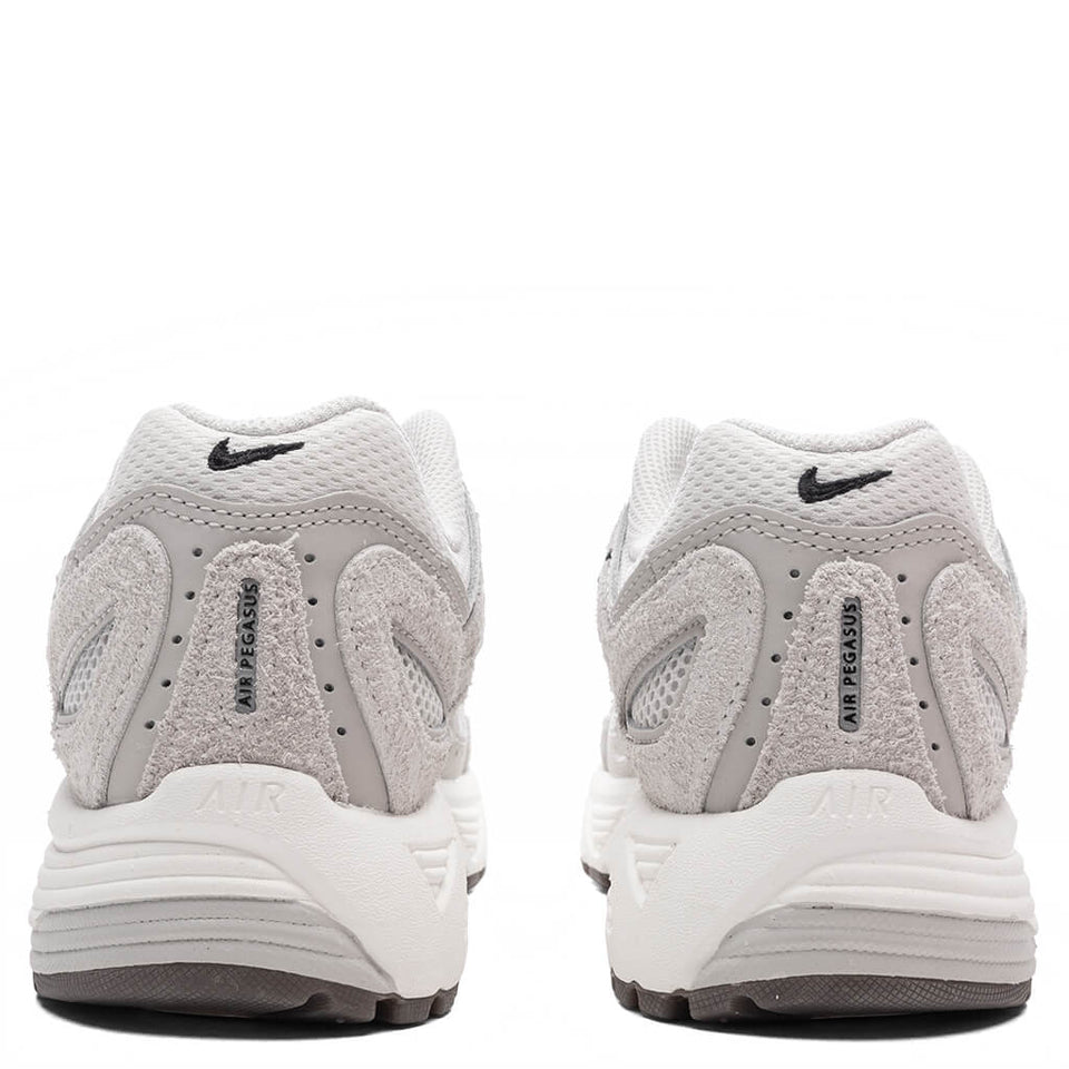 Women's Air Pegasus 2005 - Phantom/Metallic Silver/Light Bone/Black