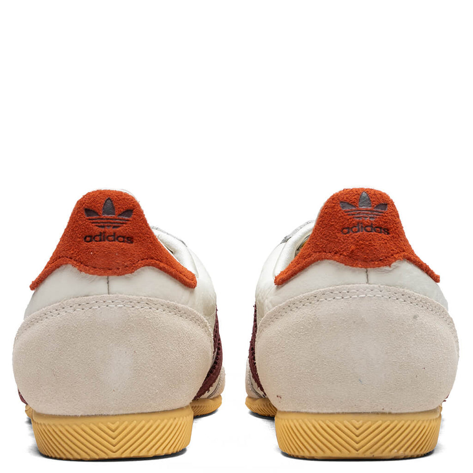 Women's Japan - Off White/Shadow Red/Orange Tint