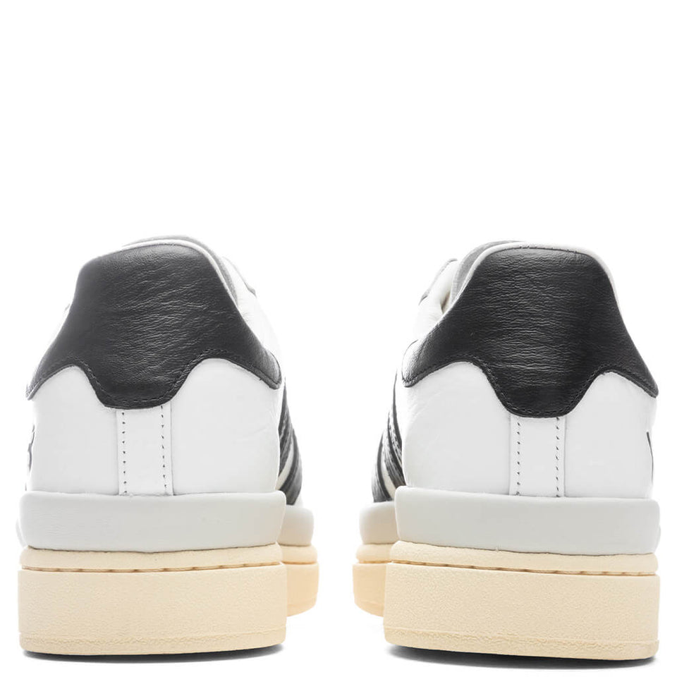 Hicho - Core White/Black/Orbit Grey