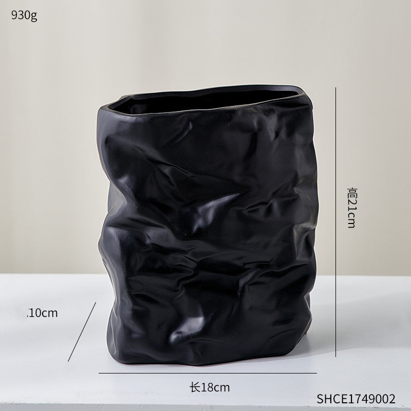 Modern Pleated Ceramic Vase – Nordic Luxury Decor with Tulips