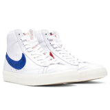 Blazer Mid '77 VNTG - White/Racer Blue/University Red/Sail