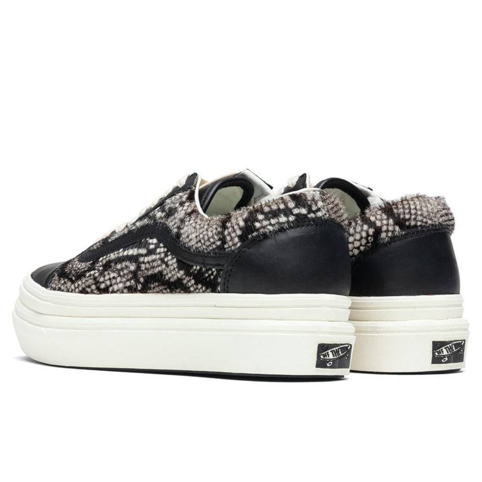 Vault Women's Super Comfycush Old Skool LX - Black/Marshmallow
